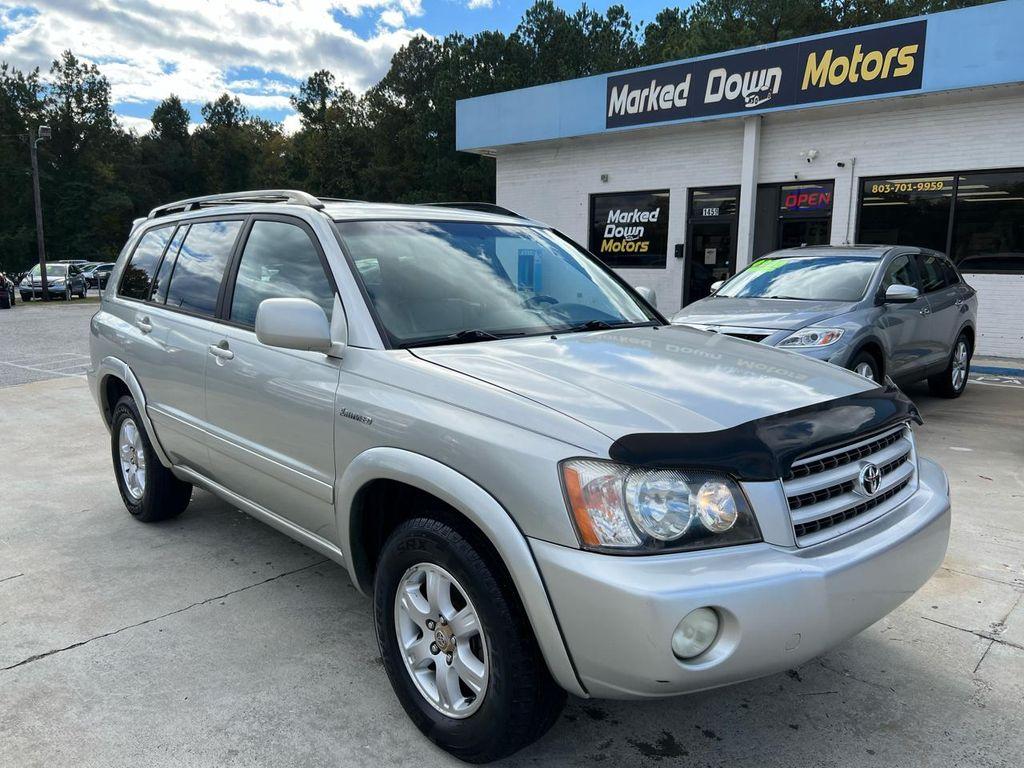 used 2001 Toyota Highlander car, priced at $3,900