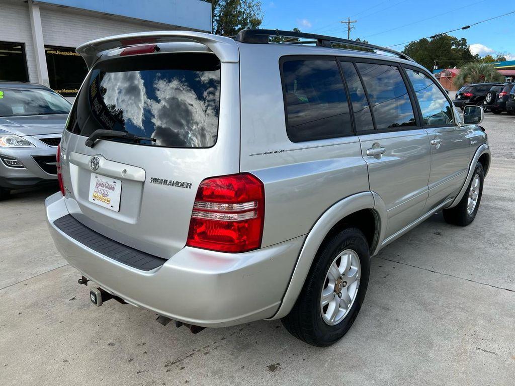 used 2001 Toyota Highlander car, priced at $3,900
