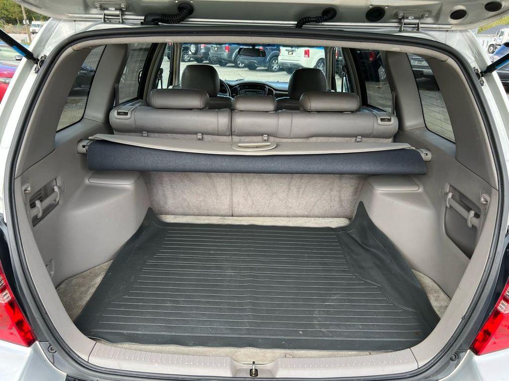 used 2001 Toyota Highlander car, priced at $3,900