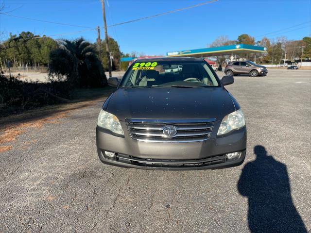 used 2006 Toyota Avalon car, priced at $3,900