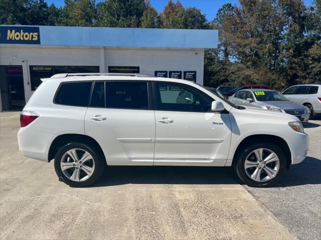 used 2009 Toyota Highlander car, priced at $5,700