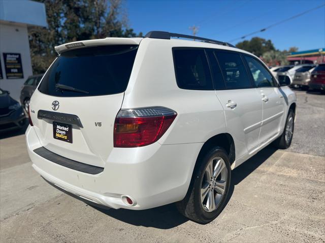 used 2009 Toyota Highlander car, priced at $5,700