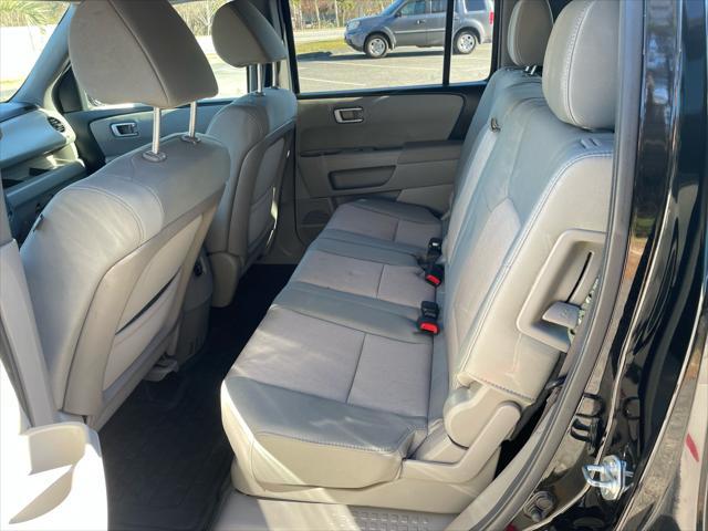 used 2013 Honda Pilot car, priced at $7,500