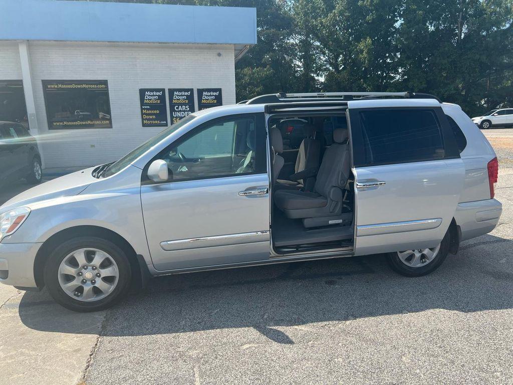 used 2007 Hyundai Entourage car, priced at $2,500