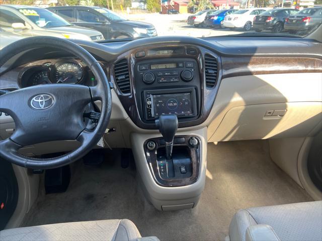 used 2001 Toyota Highlander car, priced at $4,500