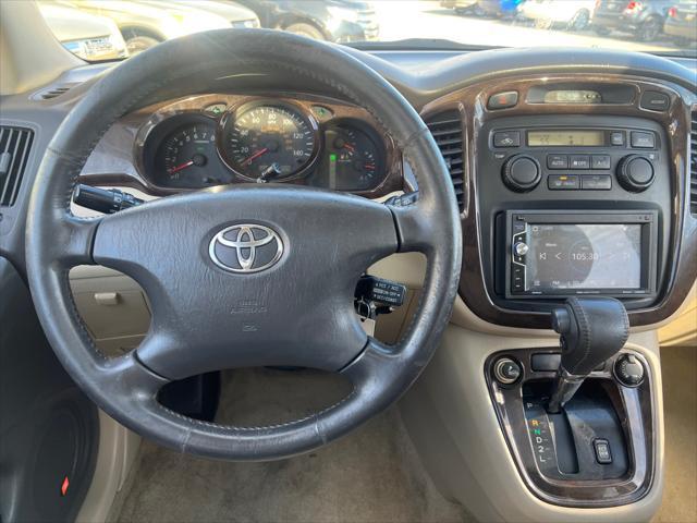 used 2001 Toyota Highlander car, priced at $4,500