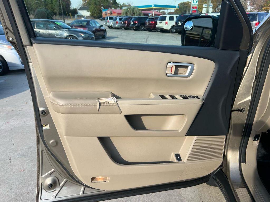 used 2011 Honda Pilot car, priced at $5,200