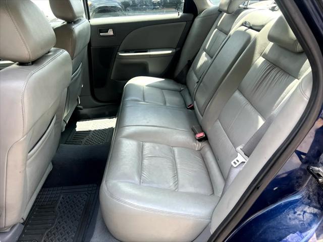 used 2005 Ford Five Hundred car, priced at $3,500