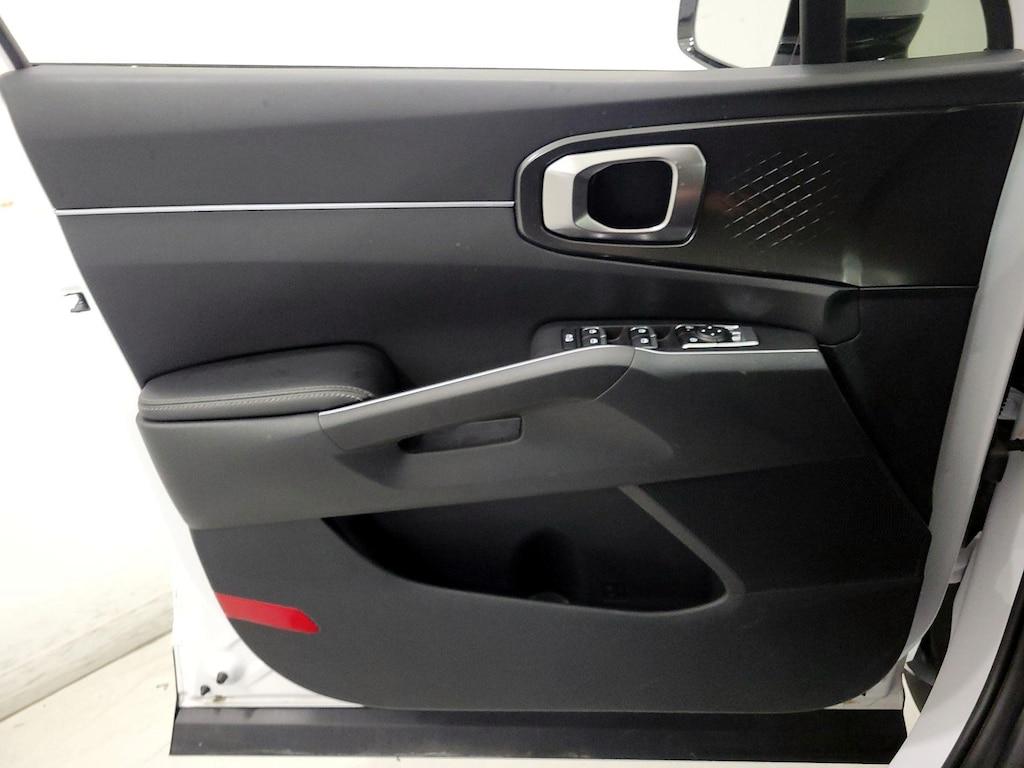 used 2024 Kia Sorento car, priced at $32,998