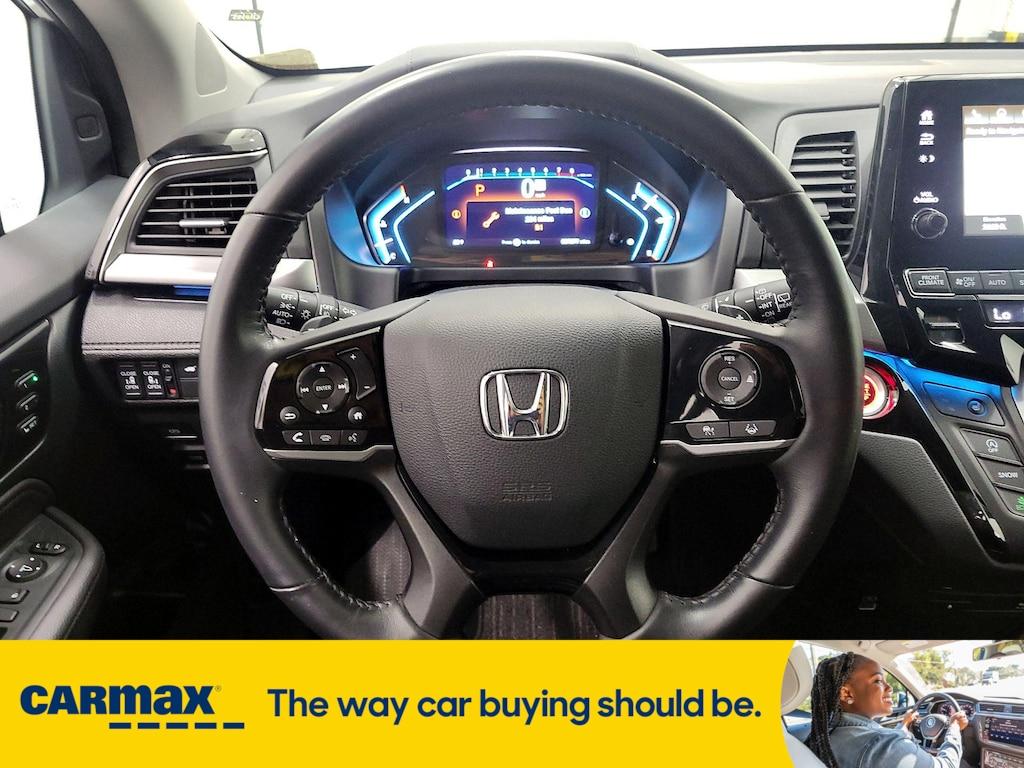 used 2024 Honda Odyssey car, priced at $42,998