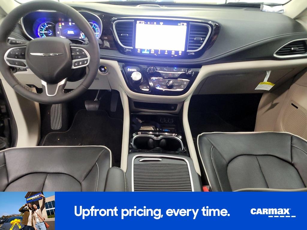 used 2023 Chrysler Pacifica Hybrid car, priced at $38,998