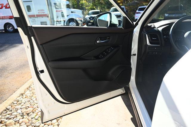 used 2023 Nissan Rogue car, priced at $19,498