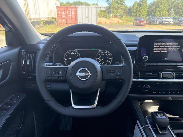 new 2025 Nissan Pathfinder car, priced at $43,775