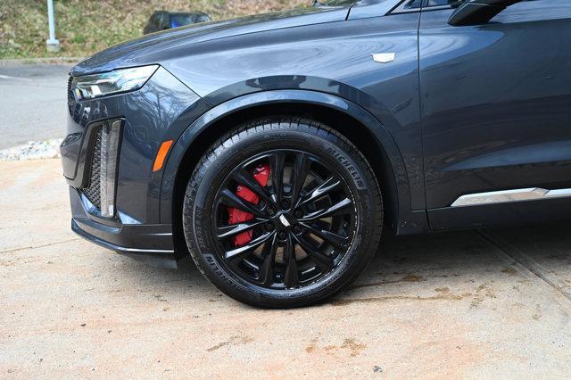 used 2022 Cadillac XT6 car, priced at $32,971