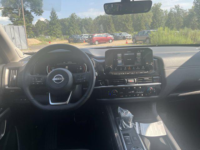 new 2025 Nissan Pathfinder car, priced at $53,395