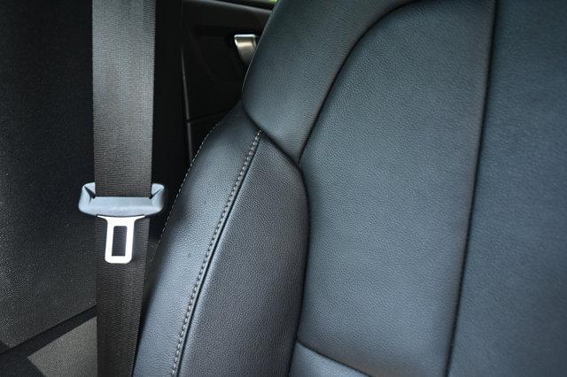 used 2022 Volvo XC40 car, priced at $19,377