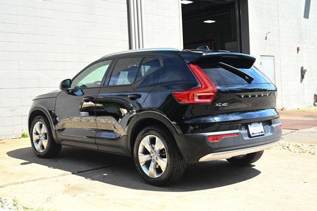 used 2022 Volvo XC40 car, priced at $19,377