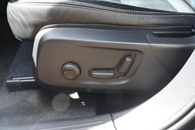 used 2022 Volvo XC40 car, priced at $19,377