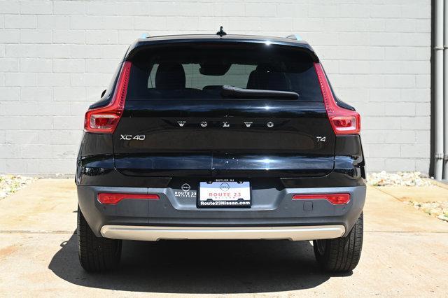 used 2022 Volvo XC40 car, priced at $19,377