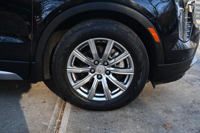 used 2022 Cadillac XT4 car, priced at $23,888