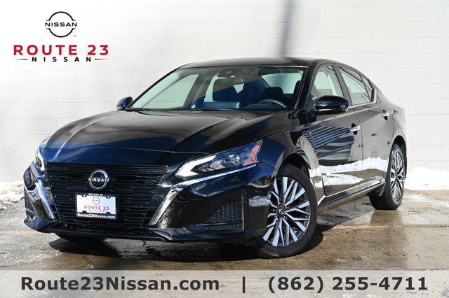 used 2023 Nissan Altima car, priced at $22,150