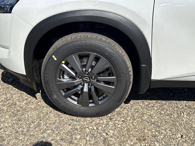 new 2025 Nissan Pathfinder car, priced at $44,825