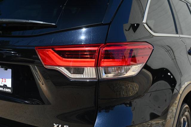 used 2019 Toyota Highlander car, priced at $23,900