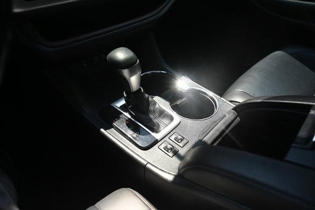 used 2019 Toyota Highlander car, priced at $23,900