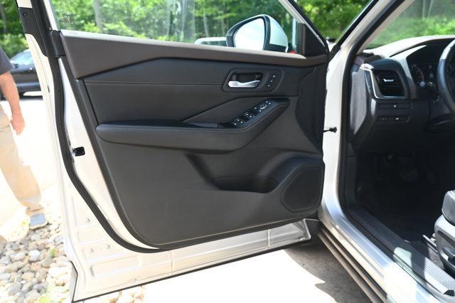 used 2022 Nissan Rogue car, priced at $23,995