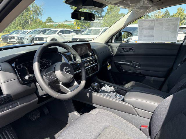 new 2025 Nissan Pathfinder car, priced at $41,189