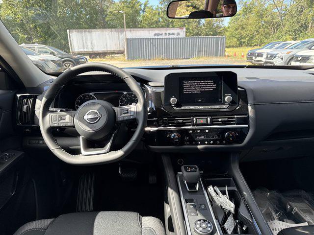 new 2025 Nissan Pathfinder car, priced at $41,189