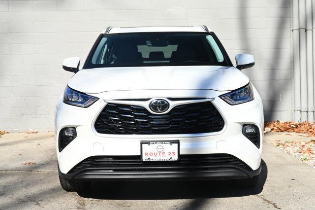 used 2020 Toyota Highlander car, priced at $29,033