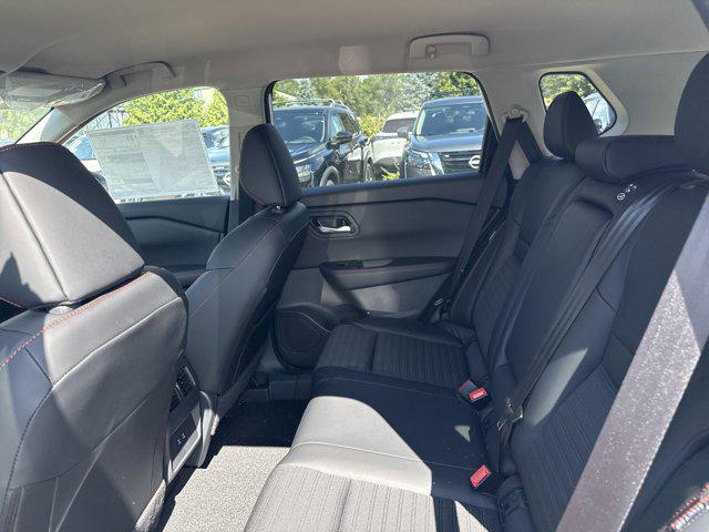 new 2025 Nissan Rogue car, priced at $35,668