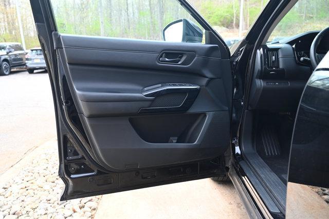 used 2023 Nissan Pathfinder car, priced at $29,888