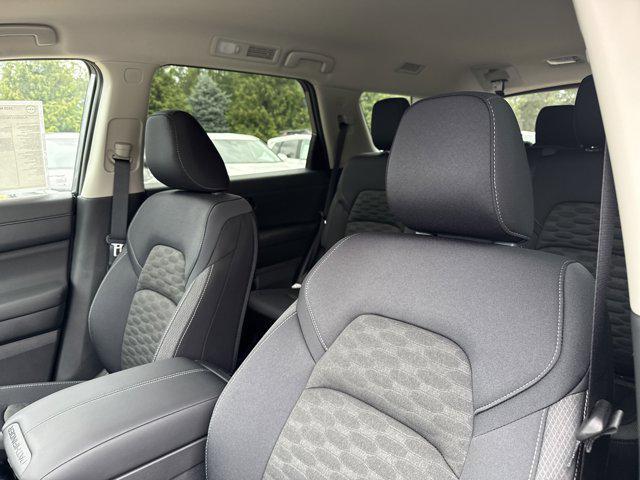 new 2025 Nissan Pathfinder car, priced at $40,632