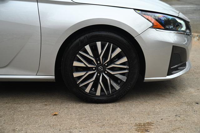 used 2024 Nissan Altima car, priced at $16,077