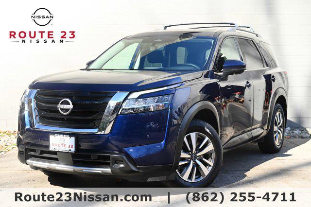 used 2023 Nissan Pathfinder car, priced at $34,164