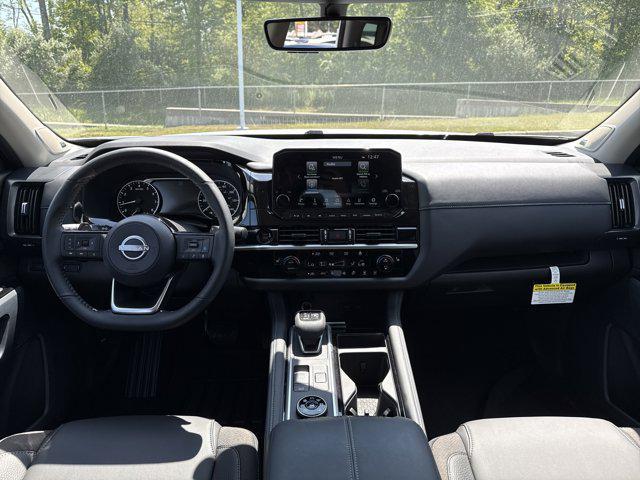 new 2025 Nissan Pathfinder car, priced at $47,261