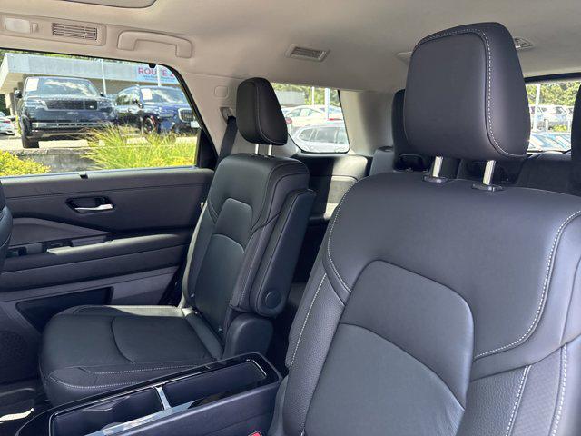 new 2025 Nissan Pathfinder car, priced at $47,261