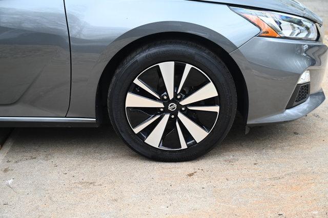 used 2022 Nissan Altima car, priced at $19,318