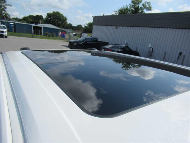 used 2022 Ford F-150 car, priced at $48,990