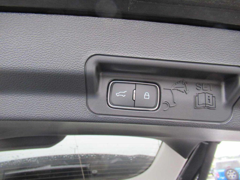 new 2025 Ford Explorer car, priced at $47,990