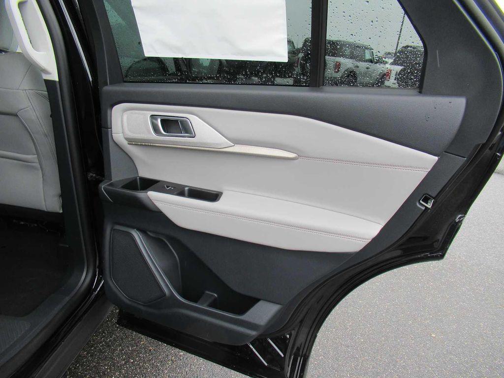 new 2025 Ford Explorer car, priced at $47,990
