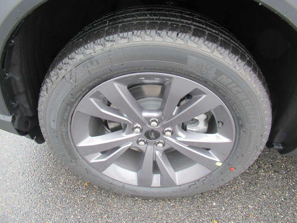 new 2025 Ford Explorer car, priced at $47,990