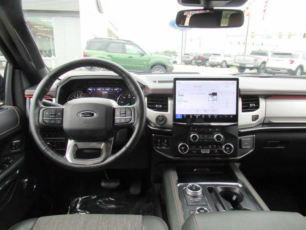 used 2024 Ford Expedition car, priced at $62,990