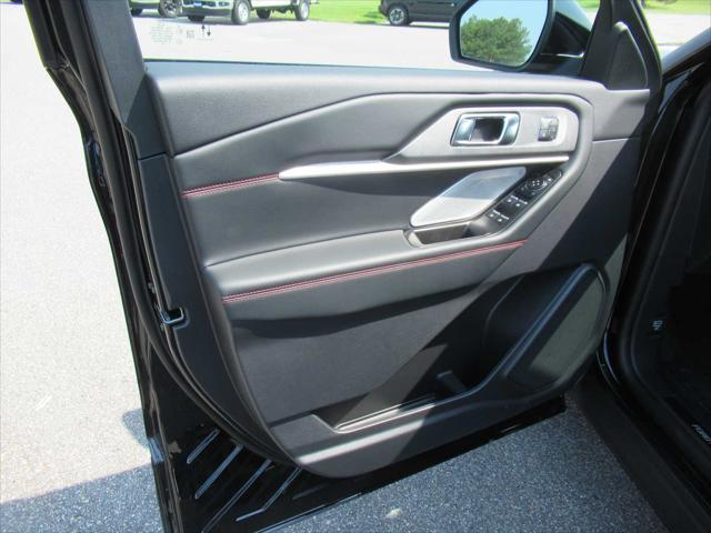new 2025 Ford Explorer car, priced at $59,490