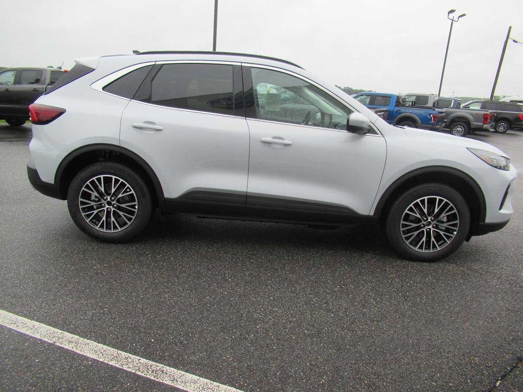 new 2025 Ford Escape PHEV car, priced at $41,990
