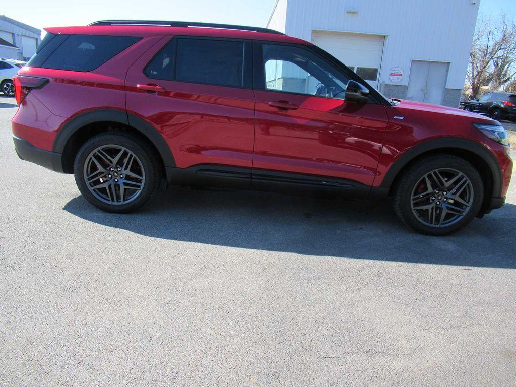 new 2025 Ford Explorer car, priced at $52,490
