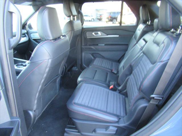 new 2025 Ford Explorer car, priced at $48,656