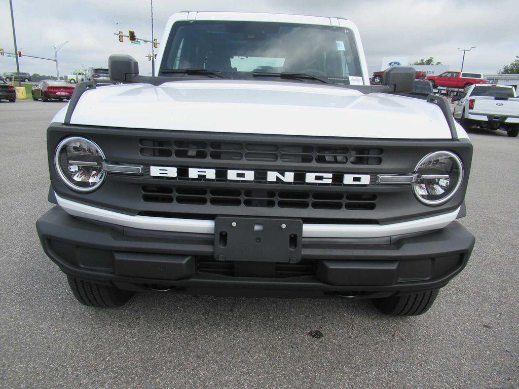 new 2025 Ford Bronco car, priced at $44,580